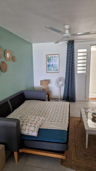 Kayti Mabouya Apartment Сен-Лу Екстериор снимка