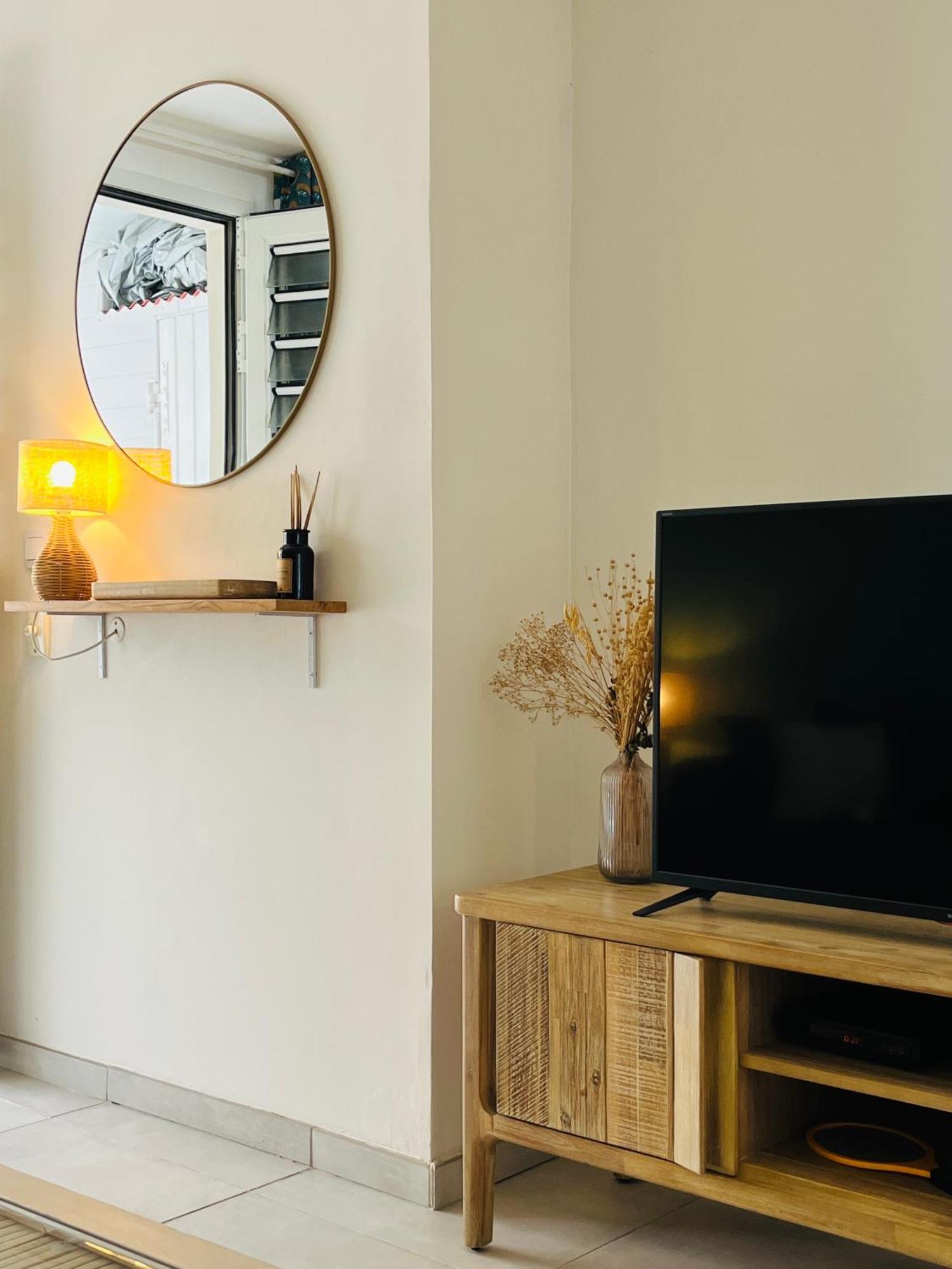 Kayti Mabouya Apartment Сен-Лу Екстериор снимка